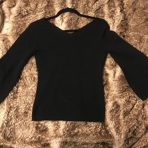 Black v neck ribbed top